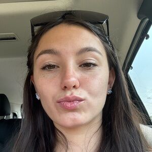 Meet your Posher, Kaitlyn